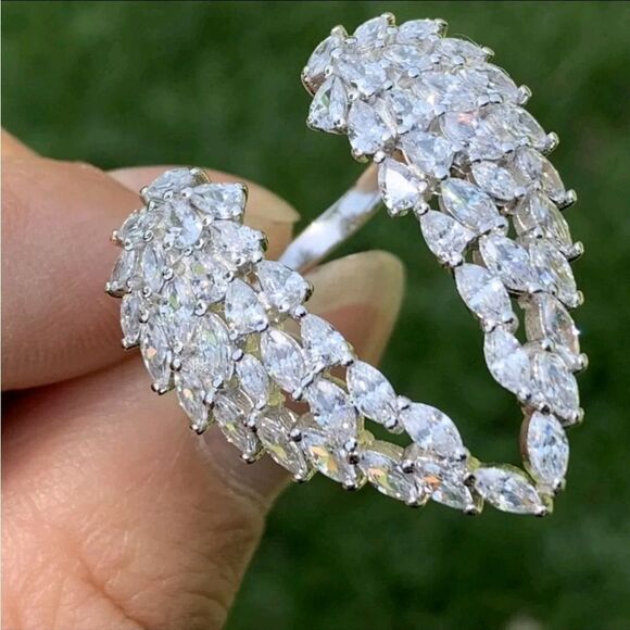 New FOR LOVE AND LEMONS adjustable angel wings ring - Picture 6 of 10